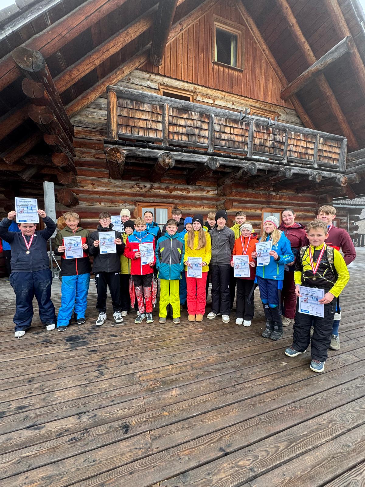 Mehr über den Artikel erfahren Bezirksschulmeisterschaften – Ski